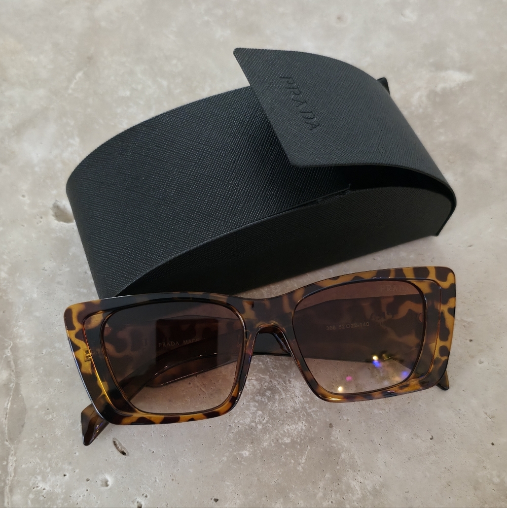 Prada leopard print PR 17WS‎ Sunglasses